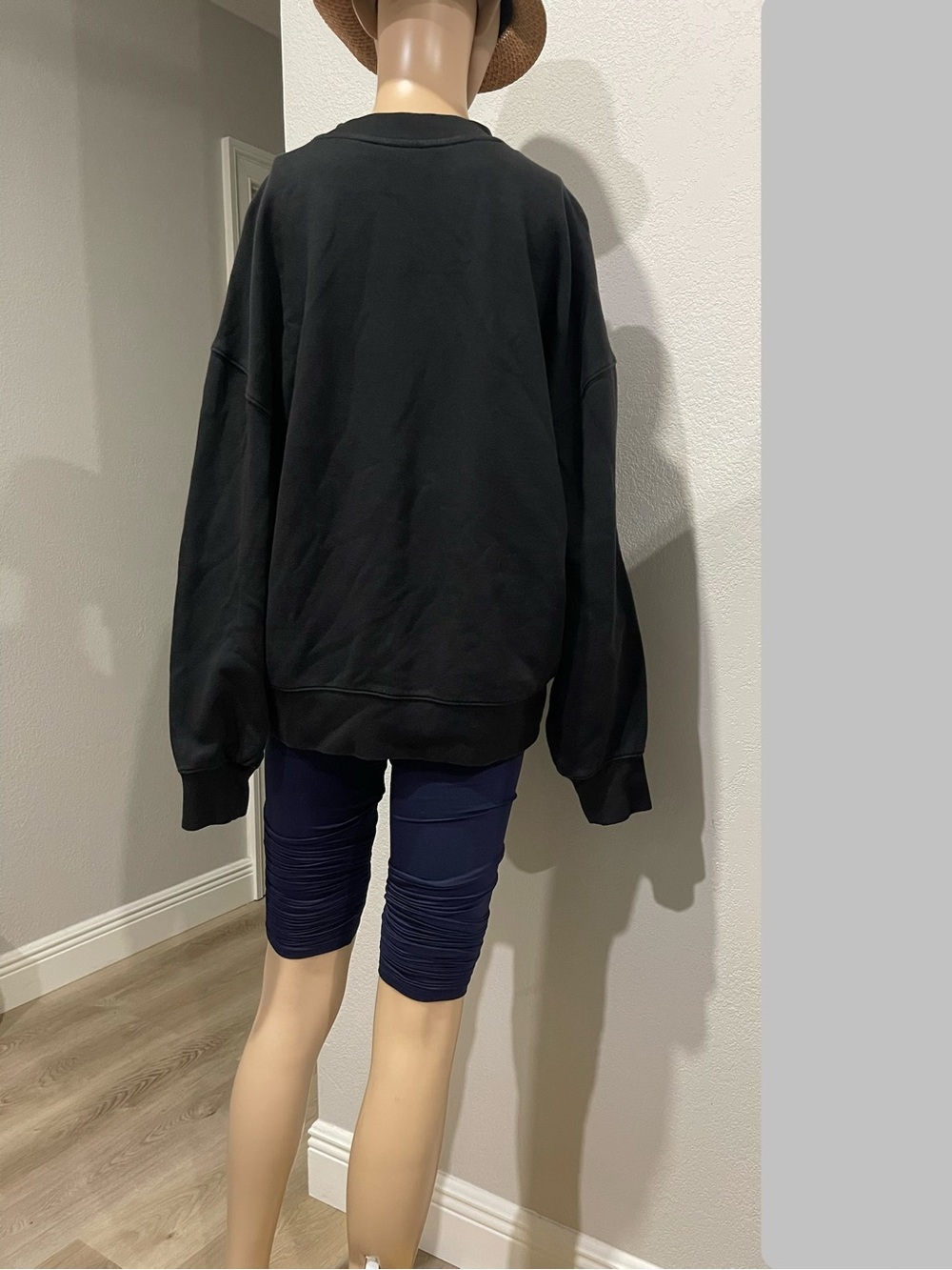 Vans Black Crewneck Sweatshirt with Pink Logo and Yellow Graphic size small - Picture 8 of 8